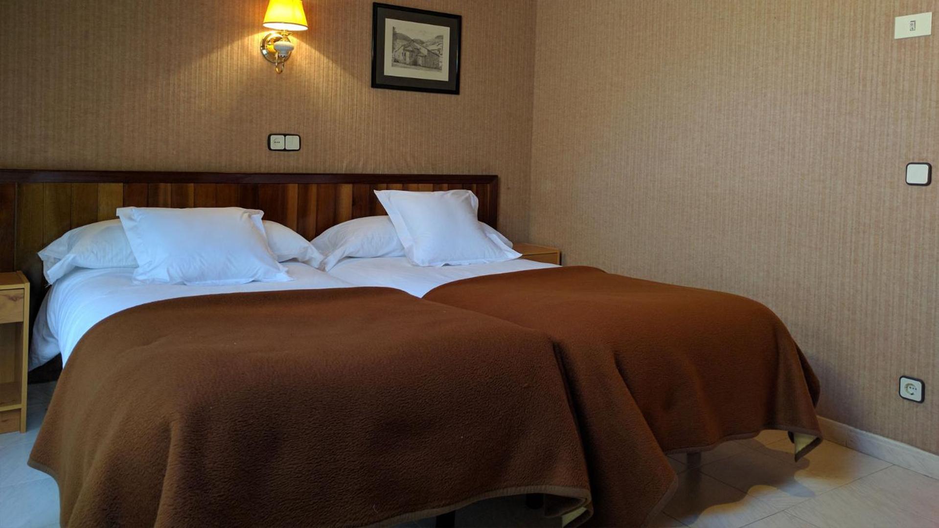 Hostal Talabart Les Ngoại thất bức ảnh